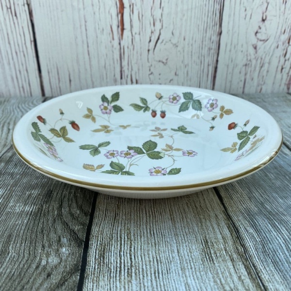 Wedgwood Wild Strawberry 8'' Pasta Bowl
