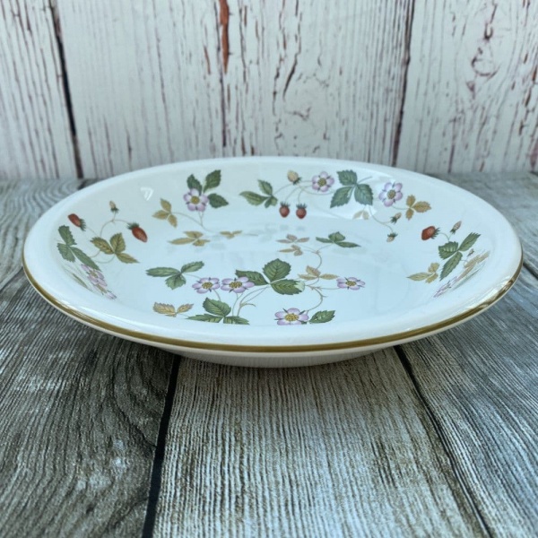 Wedgwood Wild Strawberry 8'' Pasta Bowl